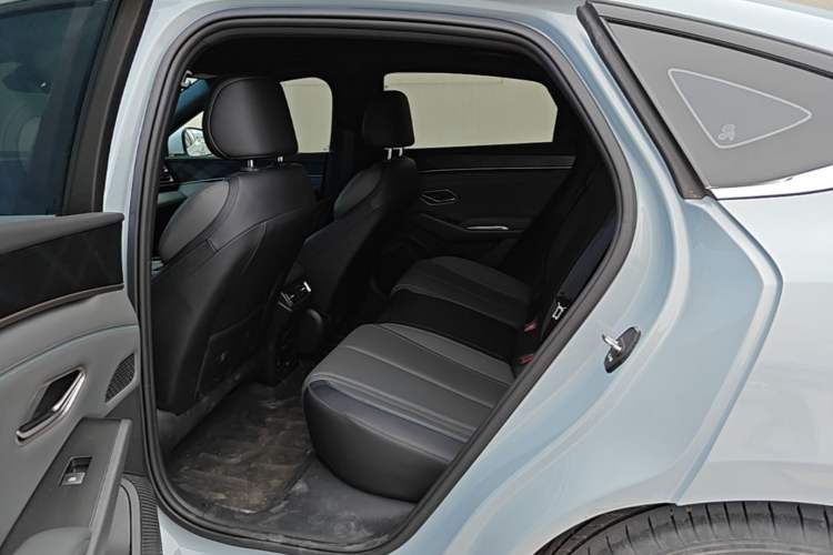 Used BYD Qin L 2025 DM-i Smart Drive 80KM Leading Model Left Rear Seat