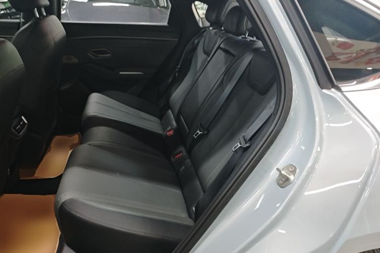 Used BYD Qin L 2025 DM-i Smart Drive 120KM Superior Model Left Rear Seat
