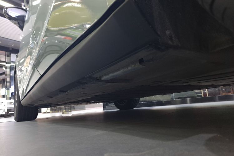 Used BYD Qin L 2025 DM-i Smart Drive 120KM Superior Model Left Side Sill