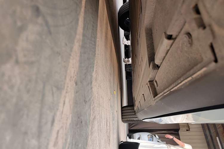 Used BYD Qin L 2025 DM-i Smart Drive 120KM Superior Model Left Side Sill