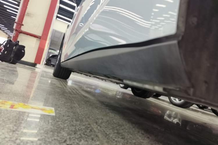 Used BYD Qin L 2025 DM-i Smart Drive 120KM Superior Model Left Side Sill