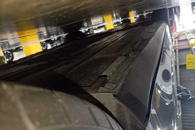 Used BYD Qin L 2025 DM-i Smart Drive 80KM Leading Model Left Side Sill