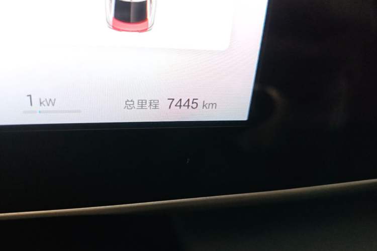 Used BYD Qin L 2025 DM-i Smart Drive 120KM Superior Model Odometer Close Up