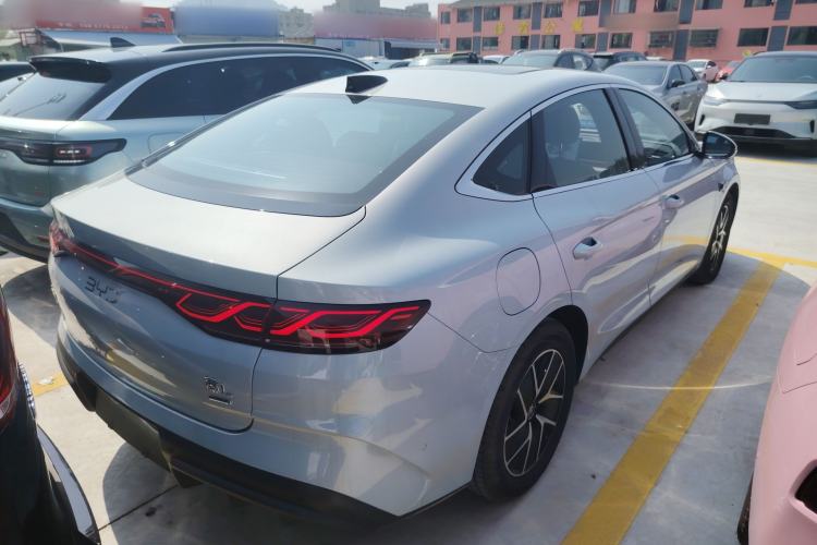 Used BYD Qin L 2025 DM-i Smart Drive 120KM Superior Model Rear Right 45 Deg