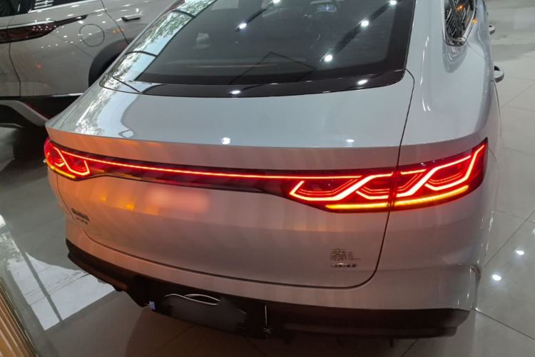 Used BYD Qin L 2025 DM-i Smart Drive 120KM Excellence Model Rear