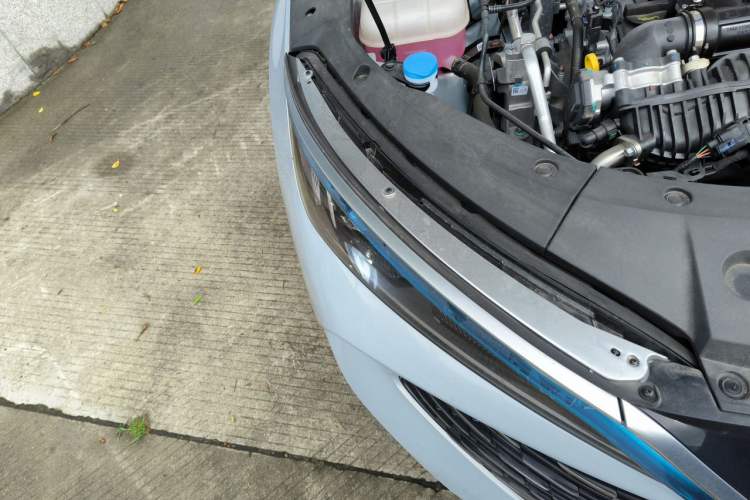 Used BYD Qin L 2025 DM-i Smart Drive 80KM Leading Model Right Front Headlight