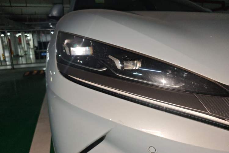 Used BYD Qin L 2025 EV 470KM Leading Edition Right Front Headlight