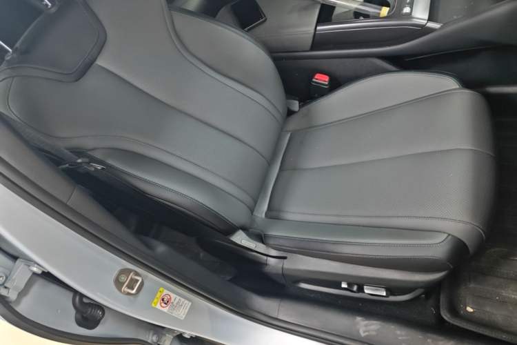 Used BYD Qin L 2025 EV 545KM Beyond Version Right Front Seat