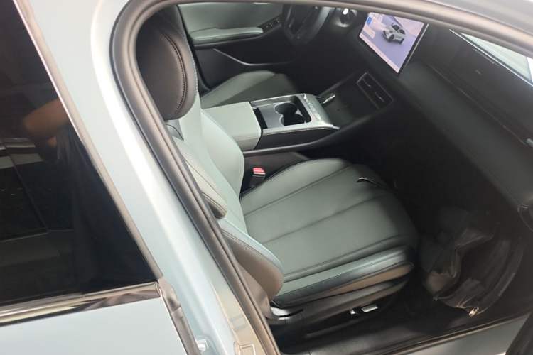 Used BYD Qin L 2025 EV 545KM Beyond Version Right Front Seat