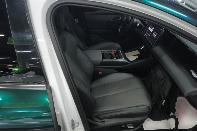 Used BYD Qin L 2025 EV 545KM Beyond Version Right Front Seat