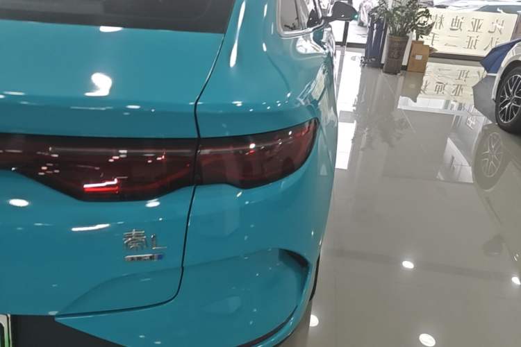 Used BYD Qin L 2025 EV 545KM Beyond Version Right Rear Taillight