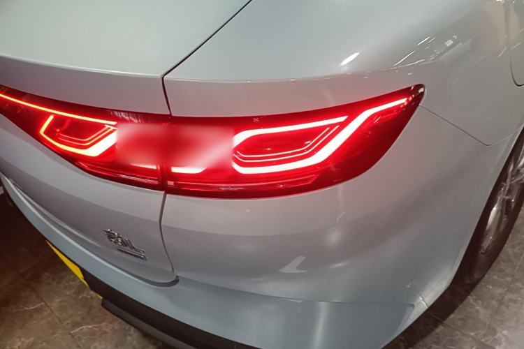 Used BYD Qin L 2025 DM-i Smart Drive 80KM Leading Model Right Rear Taillight