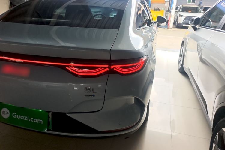 Used BYD Qin L 2025 EV 545KM Beyond Version Right Rear Taillight