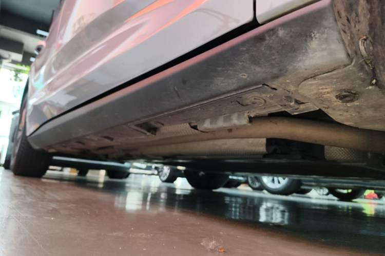 Used BYD Qin L 2025 DM-i Smart Drive 80KM Leading Model Right Side Sill