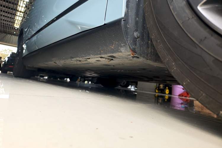 Used BYD Qin L 2025 EV 545KM Beyond Version Right Side Sill
