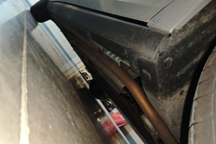 Used BYD Qin L 2025 DM-i Smart Drive 80KM Leading Model Right Side Sill