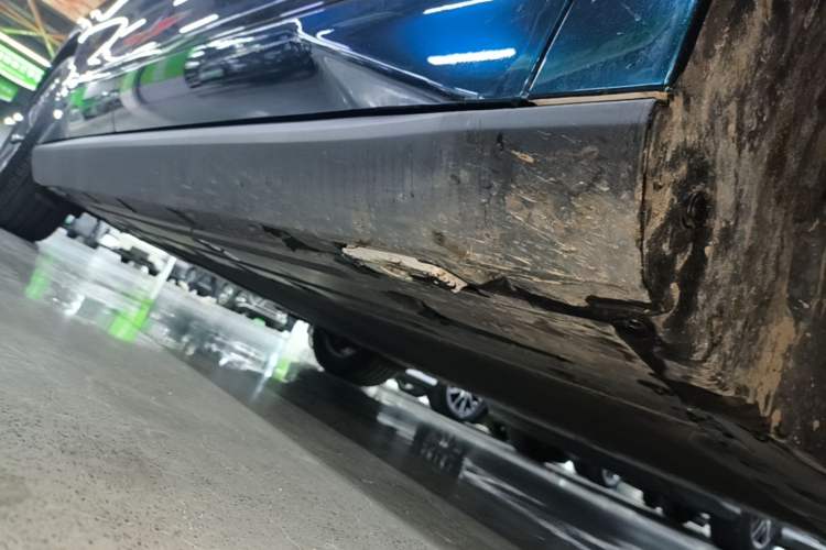 Used BYD Qin L 2025 EV 545KM Beyond Version Right Side Sill