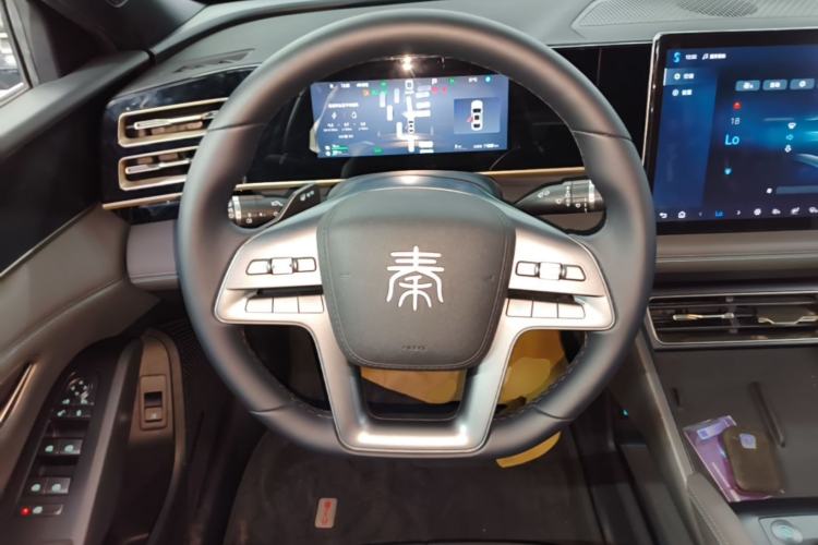 Used BYD Qin L 2025 DM-i Smart Drive 80KM Leading Model Steering Wheel