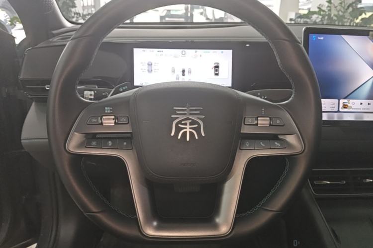 Used BYD Qin L 2025 EV 545KM Beyond Version Steering Wheel