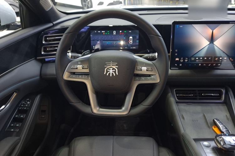 Used BYD Qin L 2025 DM-i Smart Drive 120KM Superior Model Steering Wheel