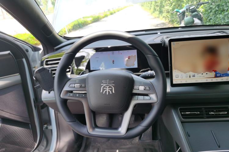 Used BYD Qin L 2025 DM-i Smart Drive 80KM Leading Model Steering Wheel