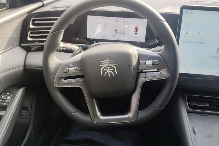 Used BYD Qin L 2025 DM-i Smart Drive 120KM Excellence Model Steering Wheel