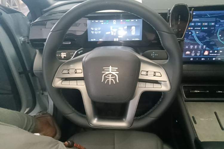 Used BYD Qin L 2025 EV 545KM Beyond Version Steering Wheel