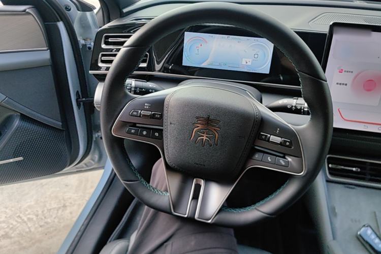 Used BYD Qin L 2025 DM-i Smart Drive 120KM Superior Model Steering Wheel