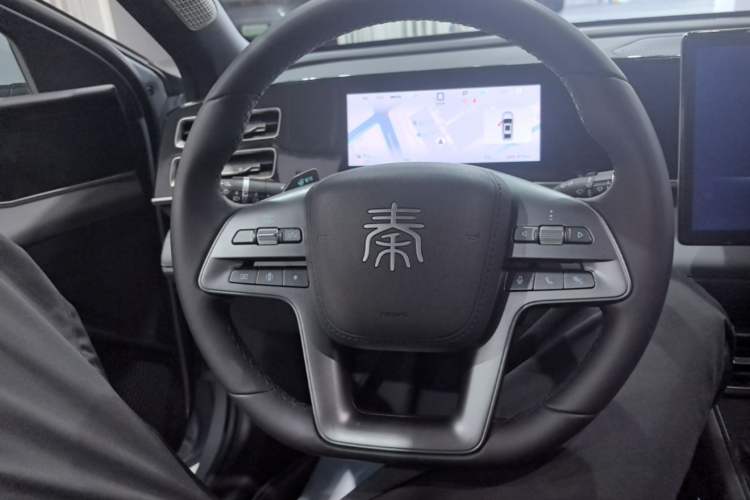 Used BYD Qin L 2025 DM-i Smart Drive 120KM Superior Model Steering Wheel