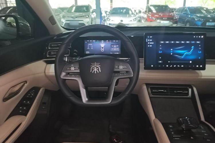 Used BYD Qin L 2025 DM-i Smart Drive 120KM Superior Model Steering Wheel