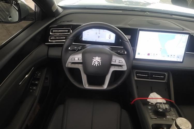 Used BYD Qin L 2025 DM-i Smart Drive 120KM Leading Model Steering Wheel