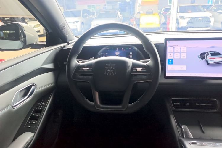 Used BYD Qin L 2025 EV 545KM Beyond Version Steering Wheel