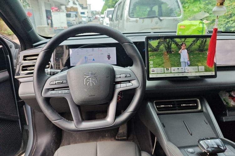 Used BYD Qin L 2025 DM-i Smart Drive 80KM Leading Model Steering Wheel