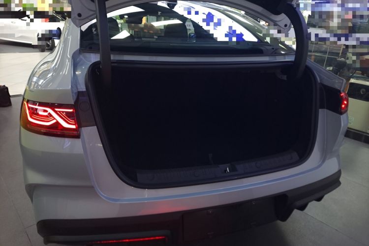 Used BYD Qin L 2025 DM-i Smart Drive 120KM Superior Model Trunk