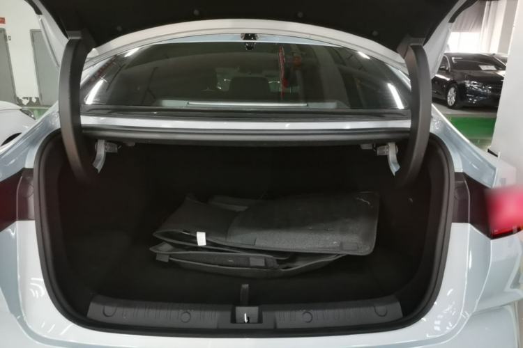 Used BYD Qin L 2025 DM-i Smart Drive 80KM Leading Model Trunk
