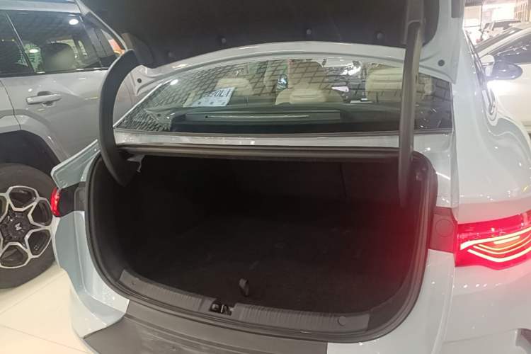 Used BYD Qin L 2025 EV 545KM Beyond Version Trunk