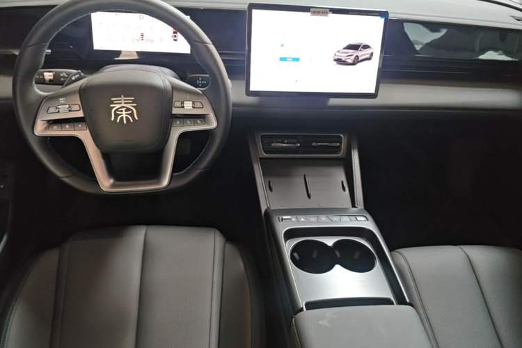 Used BYD Qin L 2025 EV 470KM Leading Edition Center Console