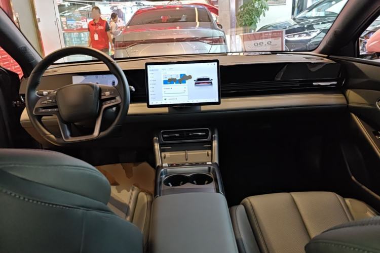 Used BYD Qin L 2025 EV 545KM Beyond Version Center Console