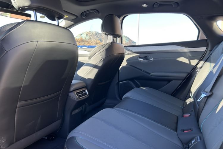 Used BYD Qin L 2025 EV 545KM Cloud Suspension Edition Interior 9