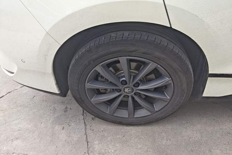 Used BYD Qin L 2025 EV 545KM Beyond Version Right Rear Wheel Hub