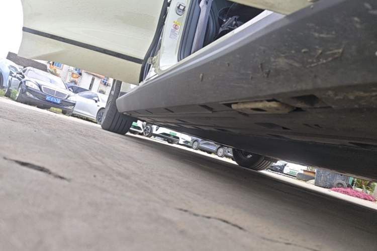Used BYD Qin L 2025 EV 545KM Beyond Version Right Side Sill