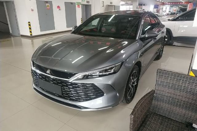 Used BYD Qin L 2025 DM-i Smart Drive 120KM Leading Model