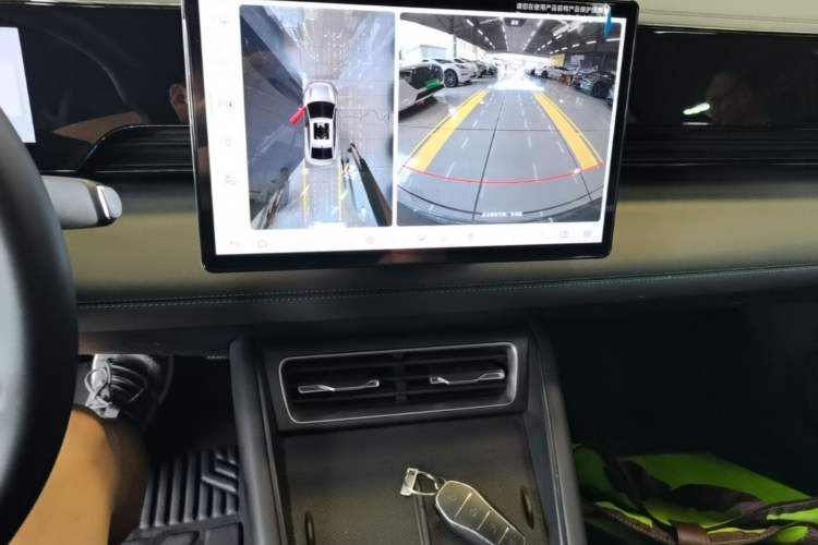 Used BYD Qin L 2025 EV 545KM Beyond Version Audio And AC Panel