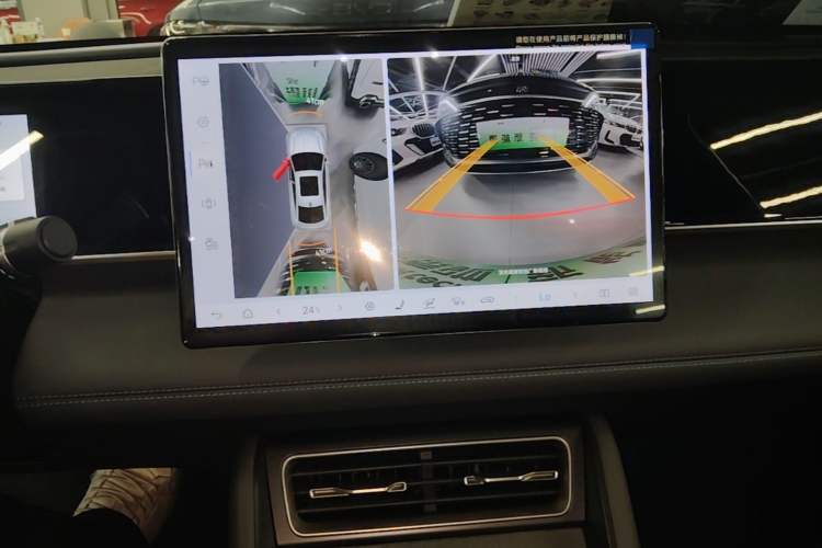 Used BYD Qin L 2025 DM-i Smart Drive 120KM Superior Model Audio And AC Panel