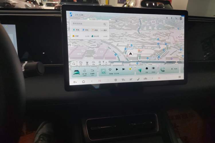 Used BYD Qin L 2025 DM-i Smart Drive 120KM Superior Model Audio And AC Panel