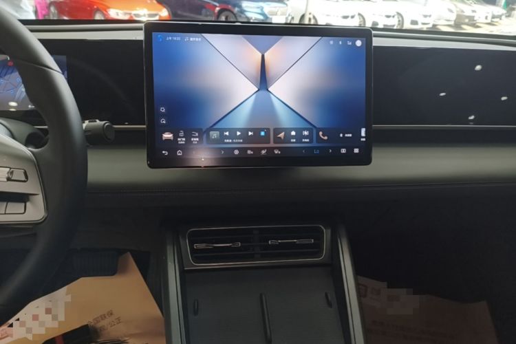 Used BYD Qin L 2025 DM-i Smart Drive 80KM Leading Model Audio And AC Panel