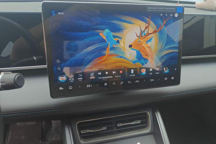 Used BYD Qin L 2025 DM-i Smart Drive 80KM Leading Model Audio And AC Panel