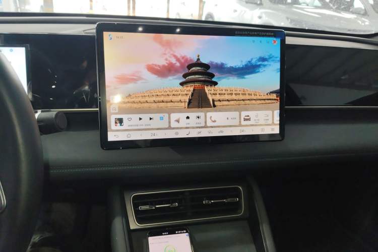 Used BYD Qin L 2025 DM-i Smart Drive 120KM Superior Model Audio And AC Panel
