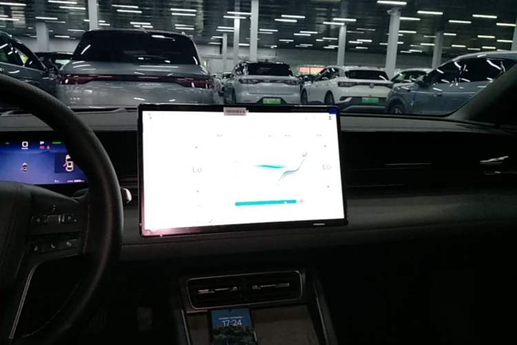 Used BYD Qin L 2025 EV 545KM Excellence Edition Audio And AC Panel
