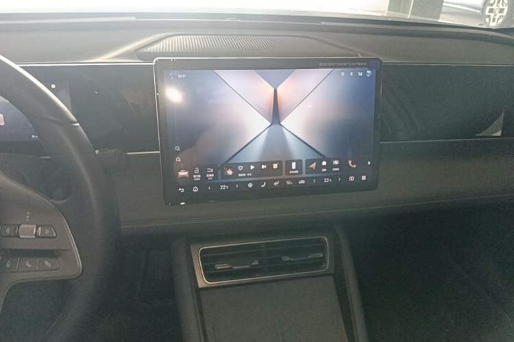 Used BYD Qin L 2025 DM-i Smart Drive 120KM Superior Model Audio And AC Panel